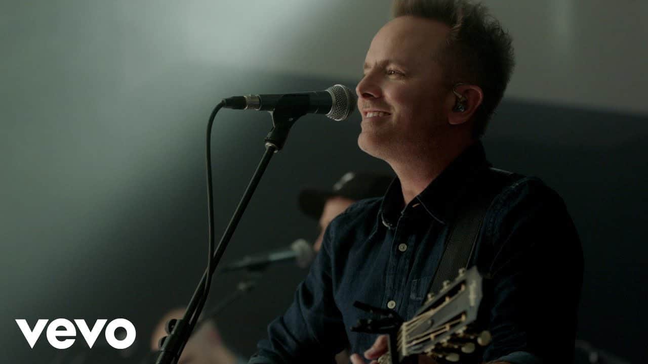 Is he worthy chris tomlin fkriystn7ky