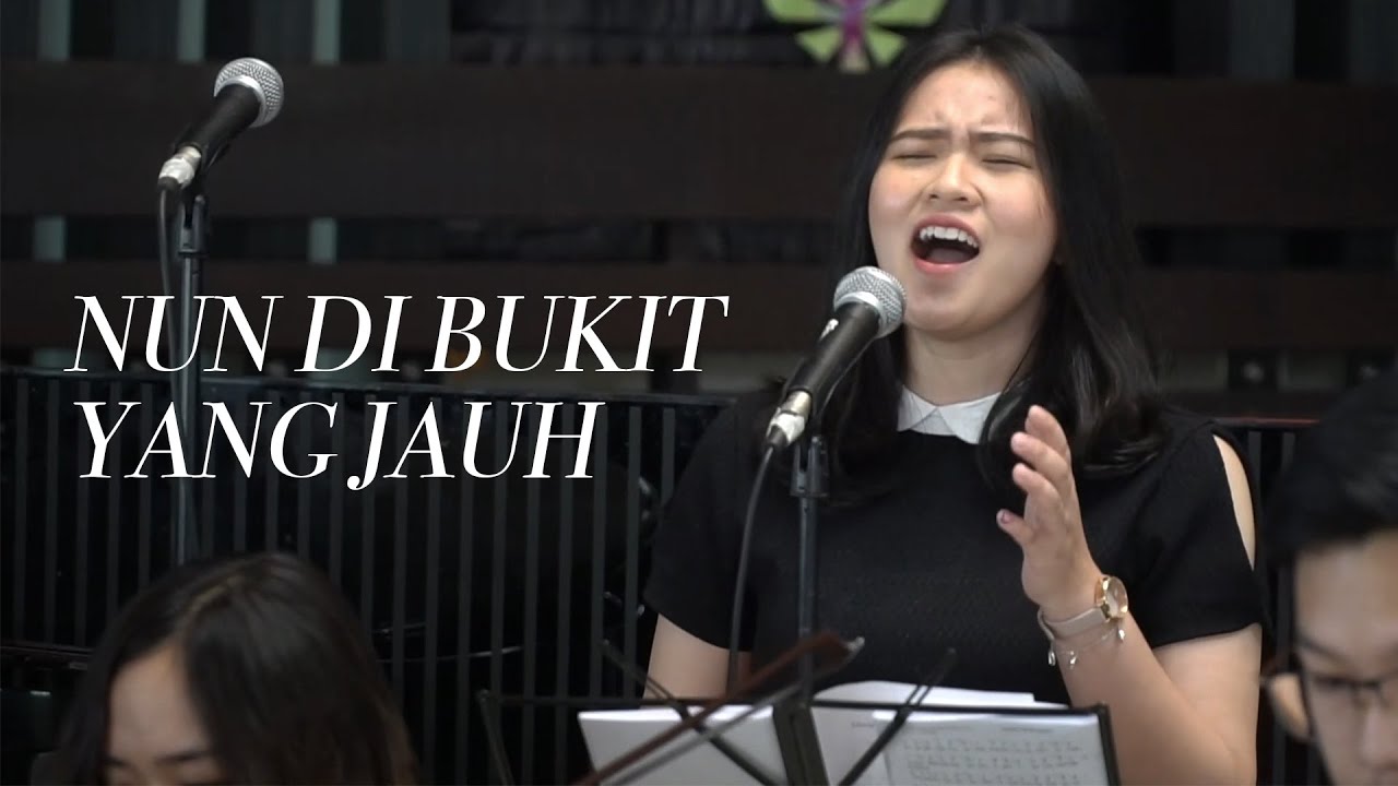Nun di bukit yang jauh 76sggszgpwm