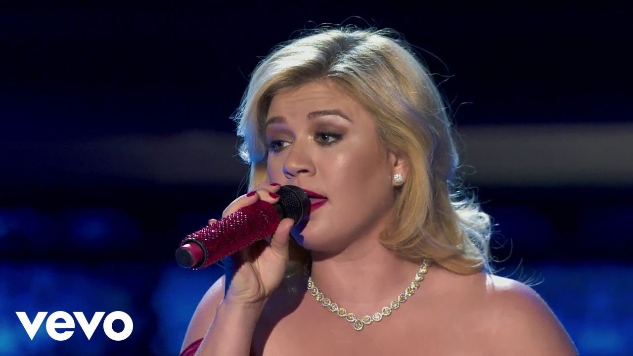 Silent Night – Kelly Clarkson
